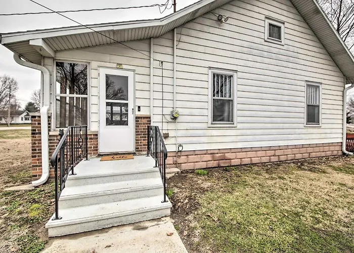 Illinois Vacation Home: Pets Welcome