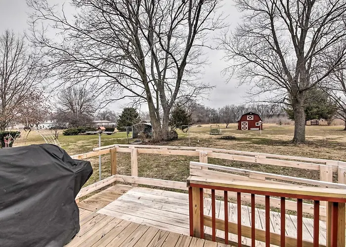Illinois Vacation Home: Pets Welcome