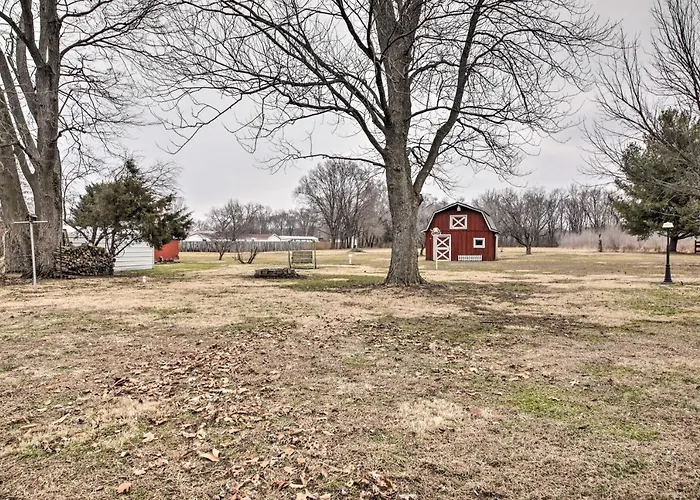Illinois Vacation Home: Pets Welcome Robinson