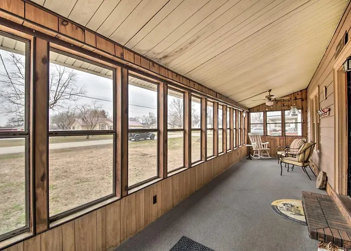 Illinois Vacation Home: Pets Welcome Robinson