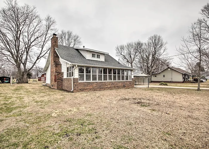 Illinois Vacation Home: Pets Welcome Robinson